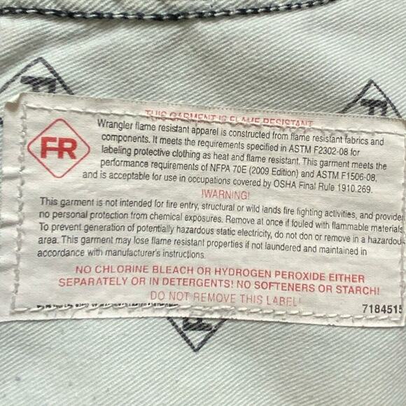 Wrangler Flame Resistant Denim Mens 44X32 Zip Fly Straight Stonewash Blue Jeans - Picture 12 of 12